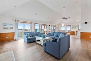 Smart TV, DVD player