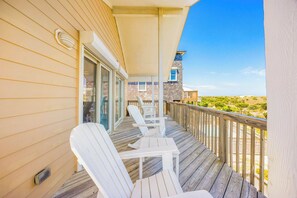 Terrace/patio - Oceanfront Avon Home with Private Pool, Hot Tub, Deluxe Game Room, Tiki Bar (Avon)