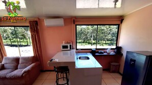 Villa familiar, 2 habitaciones, vista al jardín | Cocina privada