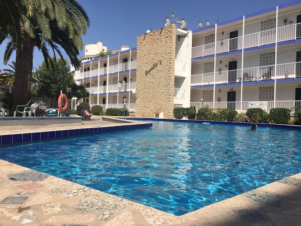 Outdoor pool - Albir Esmeralda Central Apartment -150 m from the Beach (L'Albir)