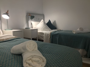 2 dormitoris, escriptori i habitacions insonoritzades