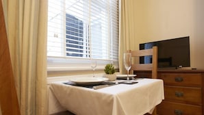 Apartment, Private Bathroom (1) | Lounge