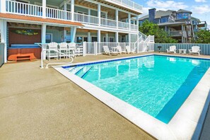 Piscine extérieure, piscine chauffée