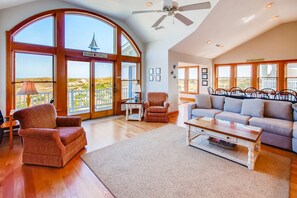 Smart TV, reproductor de DVD, estéreo