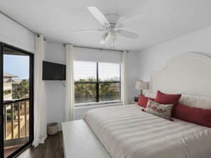 15 makuuhuonetta, silitysrauta/-lauta, ilmainen Wi-Fi, vuodevaatteet