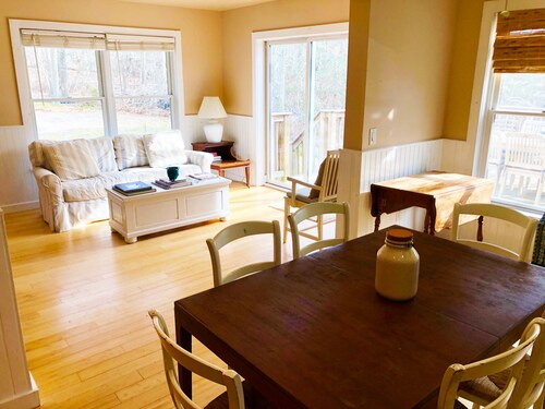 Hamptons House - 4 makuuhuoneen talo + 4 makuuhuoneen mökki uima-altaalla