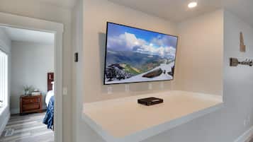 1 chambre, fer et planche Ă repasser, Wi-Fi gratuit, draps fournis