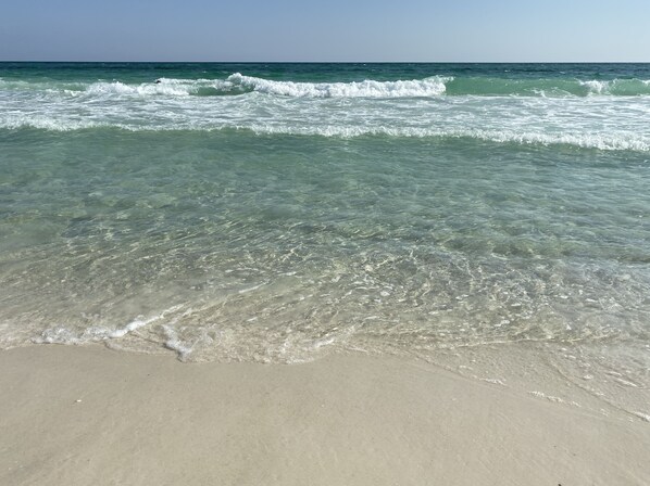 Sun loungers, beach towels - One of a Kind Cottage Close to Downtown Pensacola & Bay Center ~15 min to Beach! (Pensacola)