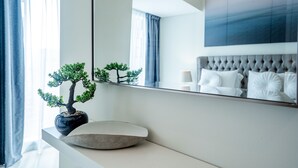 Exclusive Apartment | Desk, iron/ironing board, free WiFi, bed sheets