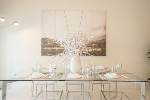 Exclusive Apartment | Dining room