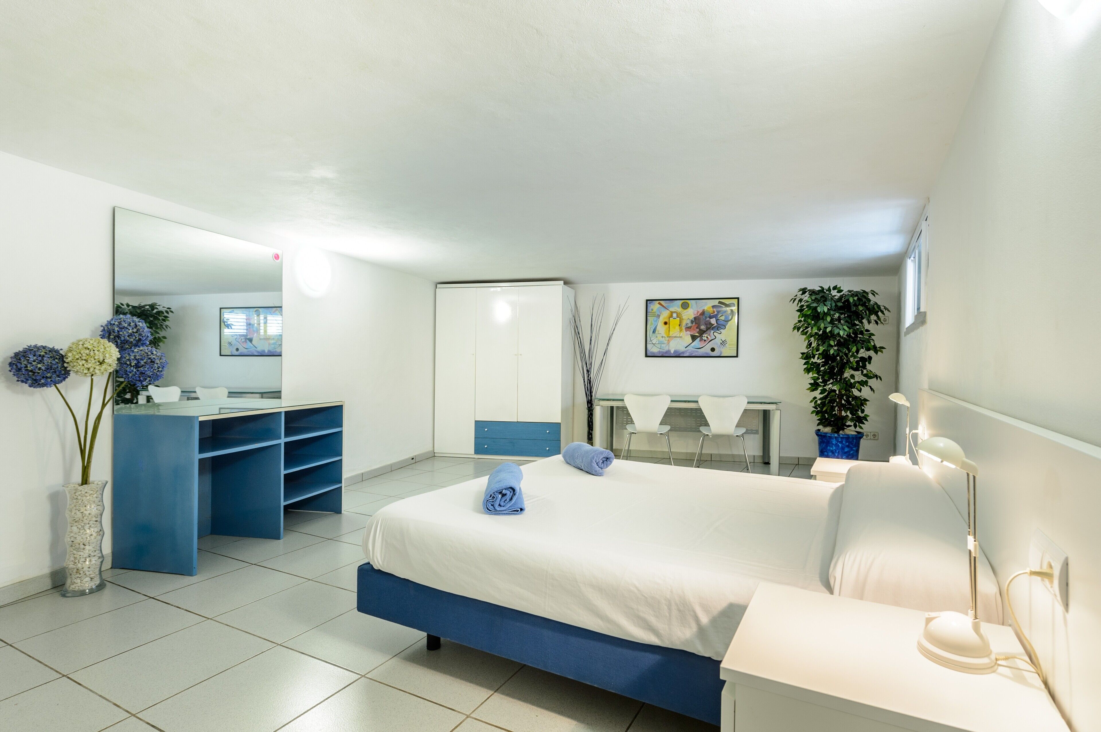 4 Schlafzimmer, Bügeleisen/Bügelbrett, kostenloses WLAN, Bettwäsche