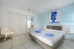 4 makuuhuonetta, silitysrauta/-lauta, ilmainen Wi-Fi, vuodevaatteet