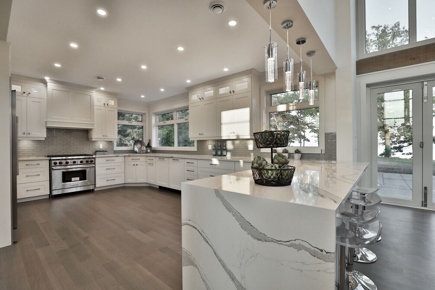 Waterfront Cottage on Lake Erie near Niagara Wine Region