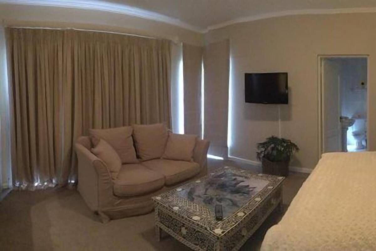In-room safe, desk, blackout curtains, free WiFi
