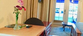 Lilyspring PDX Vacation Apartments