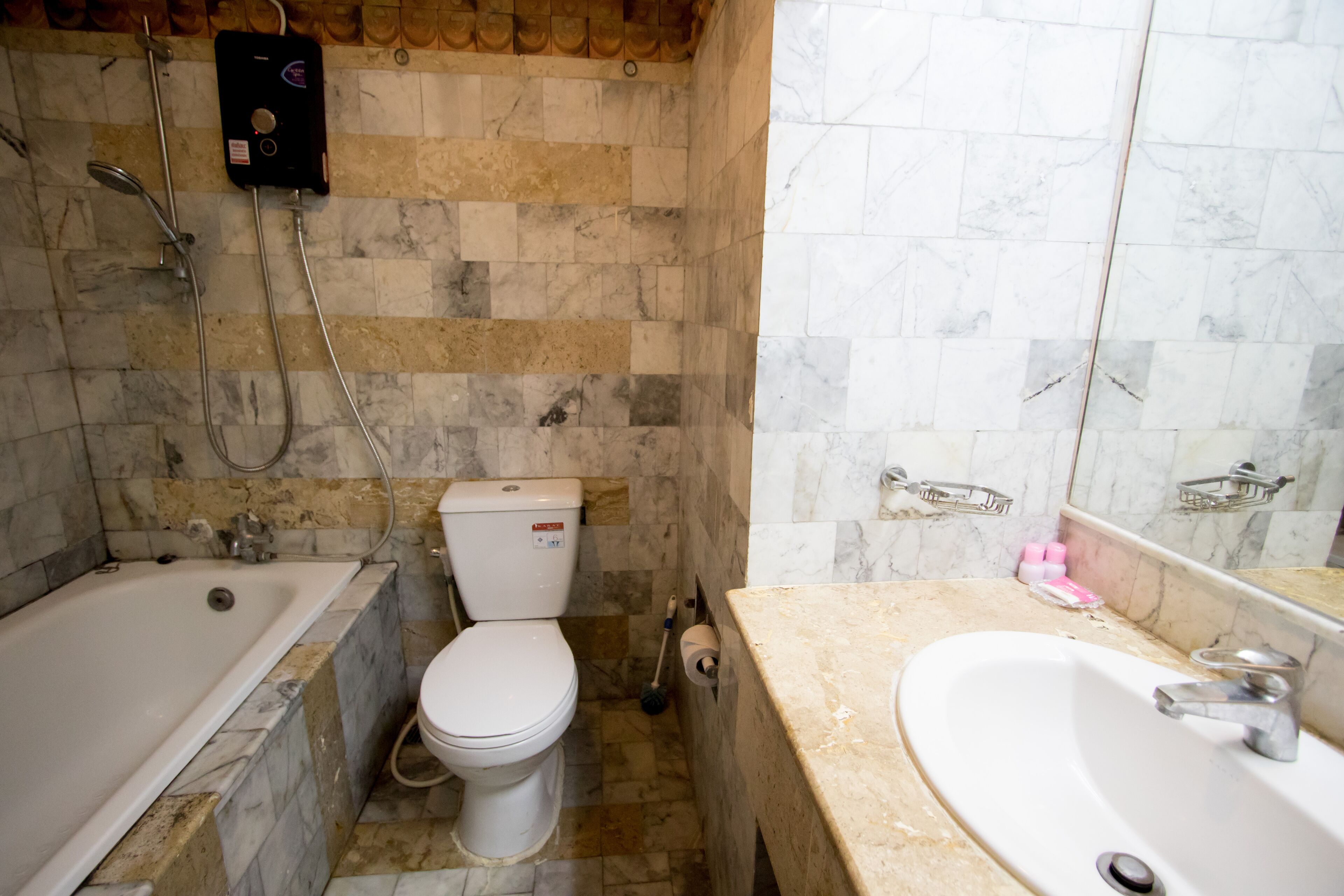 Night Bazaar Road - 40 Sqm - 3rd Floor - Work-From-Home & Fully Fitted Kitchen