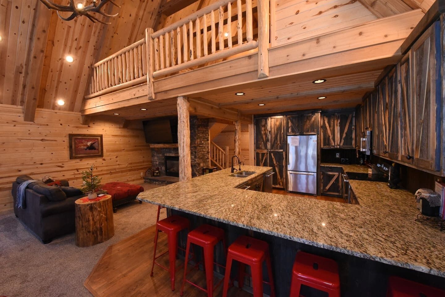 Lake Escape | On Henrys Lake Outlet | Private Boat Dock | Hot Tub