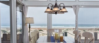 Happy Clam Casa Oceanfront Beach House w/Private GuestHouse