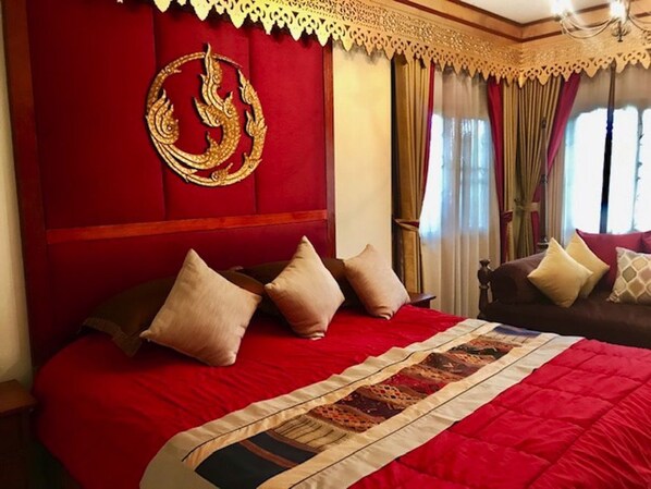 3 bedrooms, blackout drapes, iron/ironing board (on request) - The Zen Den (Hang Dong)