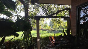 Property grounds - The Zen Den (Hang Dong)