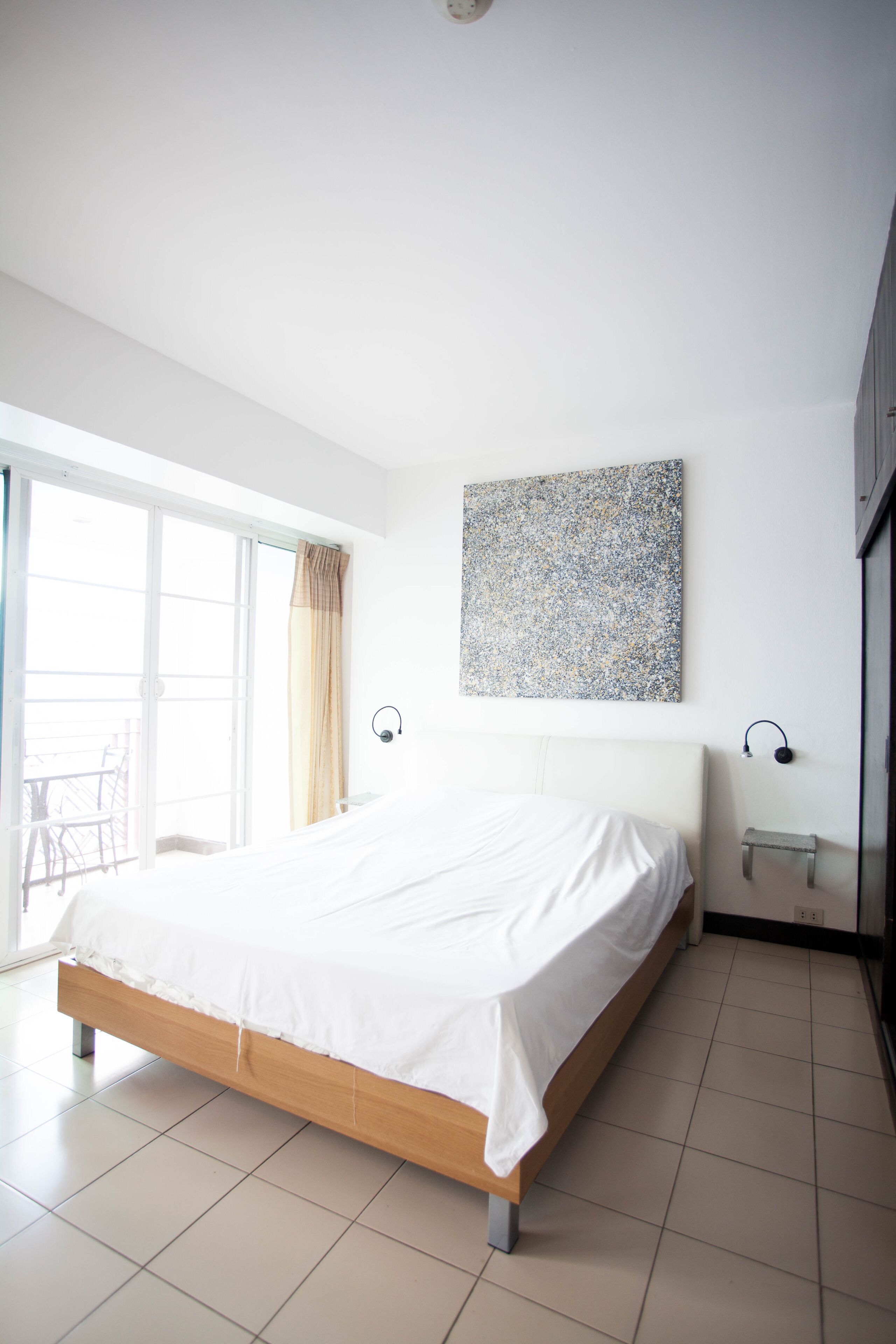 Night Bazaar Road - 40 Sqm - 4th Floor - Work-From-Home & Fully Fitted Kitchen