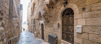 Western Wall Luxury House