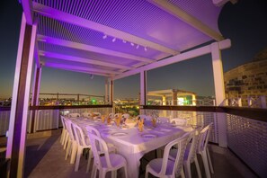 Luxury Penthouse, Terrace, City View | Outdoor banquet area - Western Wall Luxury House (Jerusalem)