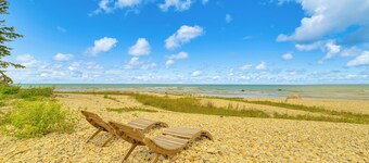 Upscale Earl Young Charlevoix Cottage w/ Deck!