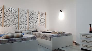 3 habitaciones, decoración personalizada y muebles diferentes