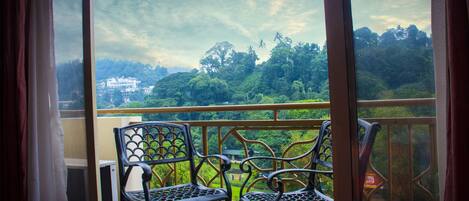 Minibar, bureau, rideaux occultants, chambres insonorisées