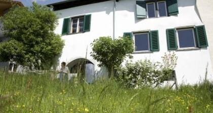 Ferienhaus Maienfeld für 1 - 6 Personen mit 3 Schlafzimmern - Historisches Gebäude