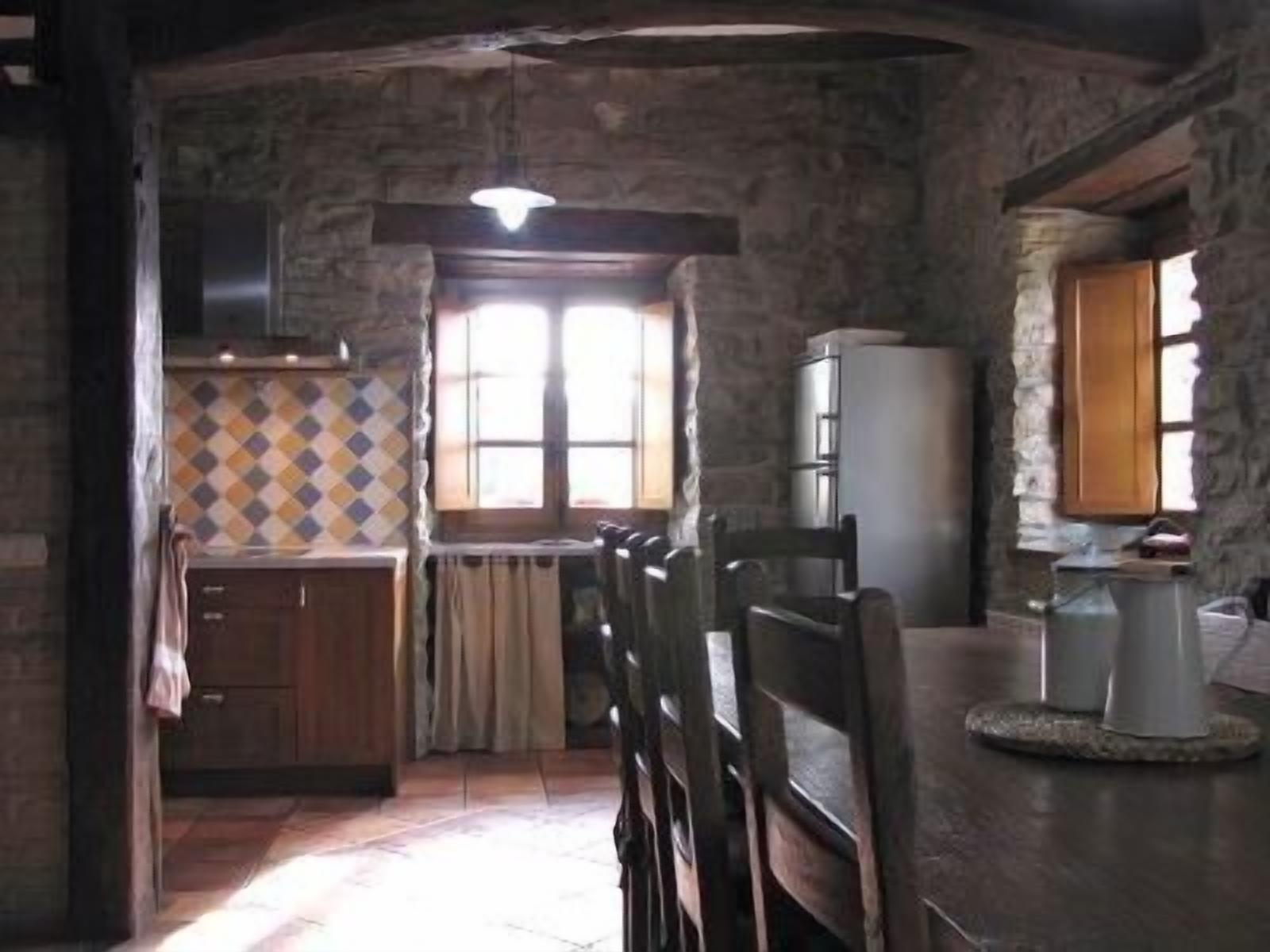Leciaga Rural Cottage for 14 people