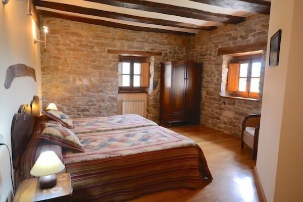 6 chambres, fer et planche Ă repasser, lit parapluie, Wi-Fi