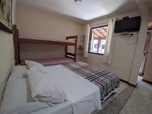 Traditional Triple Room, Pool View - Pousada Roça Velha (Arraial do Cabo)