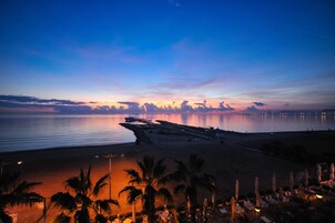 プライベートビーチ、ビーチパラソル