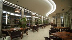 Bar (in der Unterkunft)