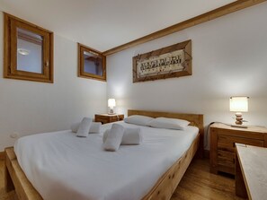 3 bedrooms, free WiFi, bed sheets - Luxury Duplex 4 Bedrooms, Ski-In/Ski-Out in Tignes le Lac (Tignes)