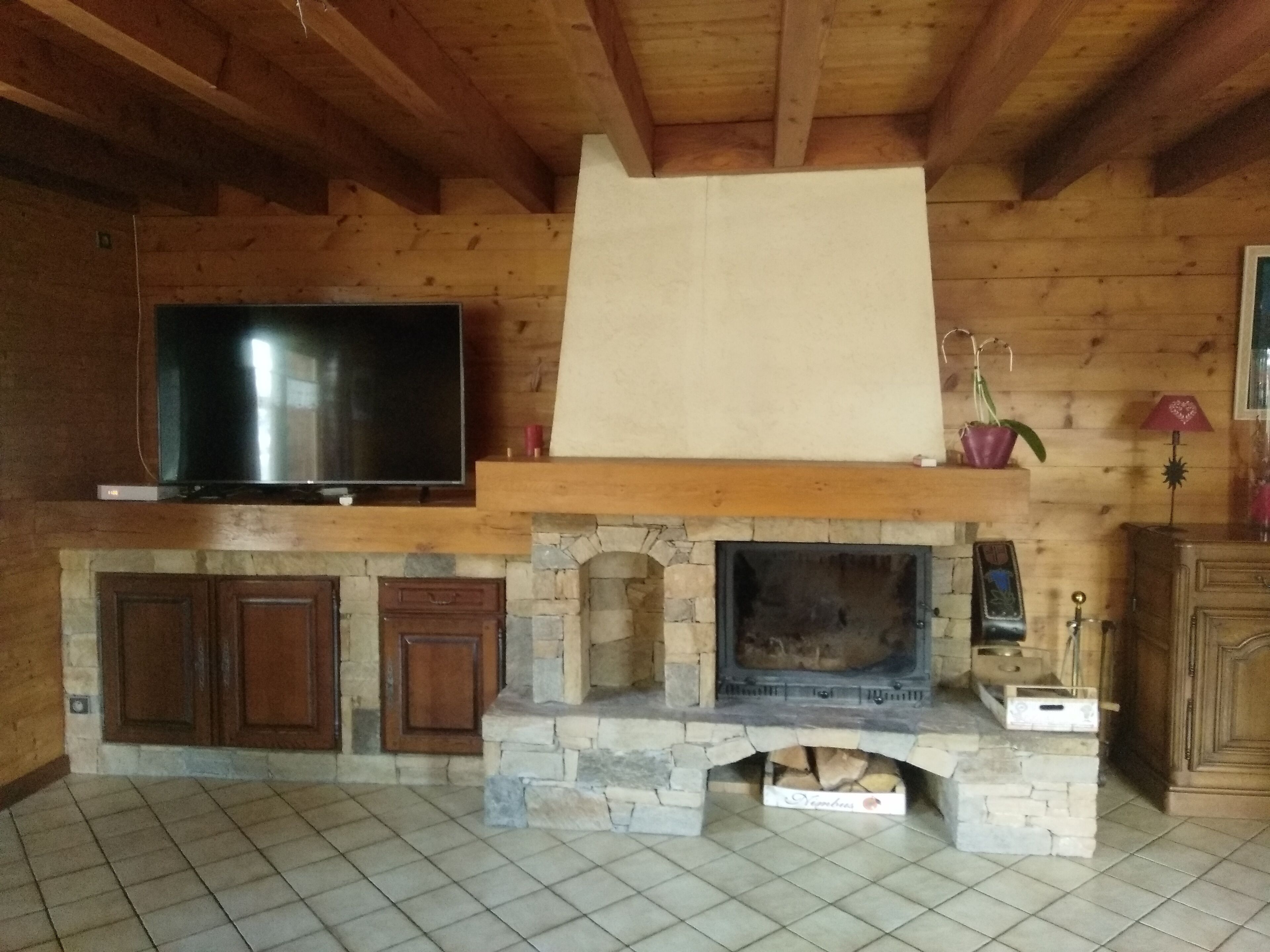 Chalet between lake and mountain Jacuzzi