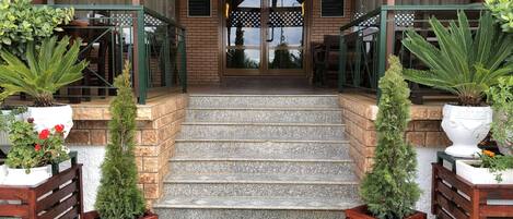 Fachada de la propiedad