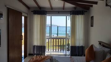 Free WiFi, wheelchair access