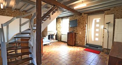 Charmande house with small private garden