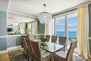 Dining - ☀️Penthouse Gulf Views- Indoor and Outdoor Pool-Majestic Sun 1107B☀️ (Miramar Beach)