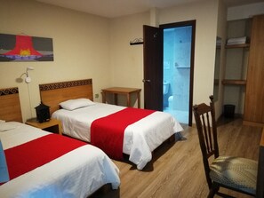 Standard Twin Room, 2 Single Beds, Non Smoking, Garden View
