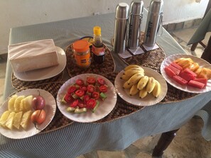 Free daily continental breakfast