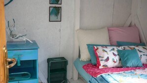 Unclassified image, 5 of 15, button - Asiyan Kamp (Fethiye)