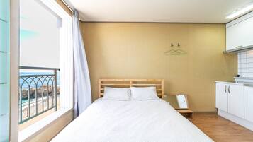 Habitación, 1 cama matrimonial, vista al océano (No in-room BBQ) | Wifi gratis y ropa de cama