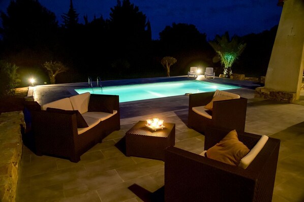 Outdoor pool, a heated pool