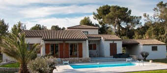 Villa Queen-South IT