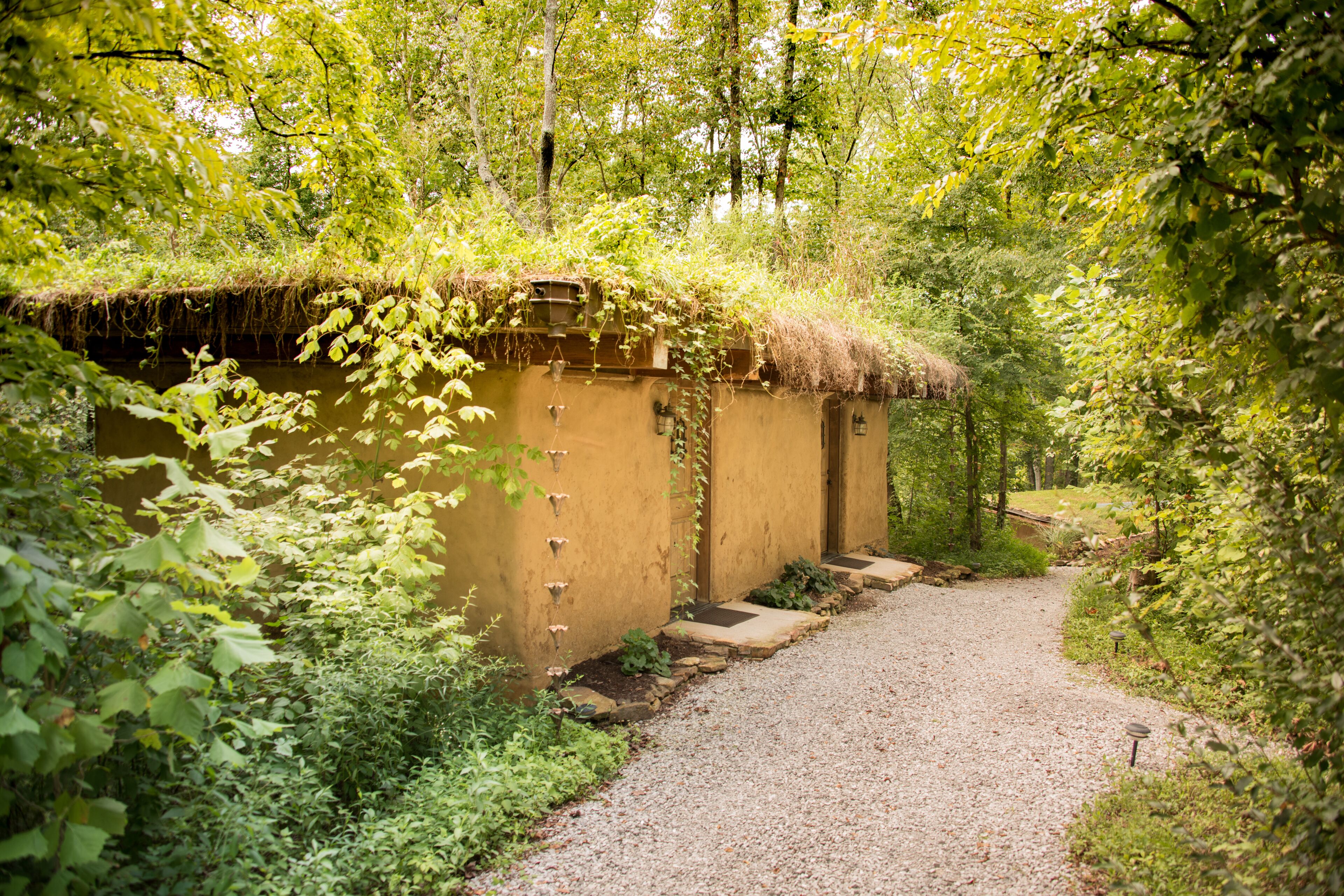 Romantic Cottage, 1 King Bed, Non Smoking (Indigo Cottage) | Egyptian cotton sheets, premium bedding, pillowtop beds