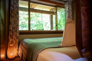 Romantische cottage, 1 kingsize bed, niet-roken (Sienna Cottage) | Lakens van Egyptisch katoen, luxe beddengoed, pillowtop-bedden